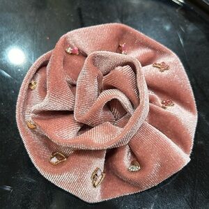 Brand New FREE PEOPLE Rosette Stud Pack Pink mauve rose nwot one size